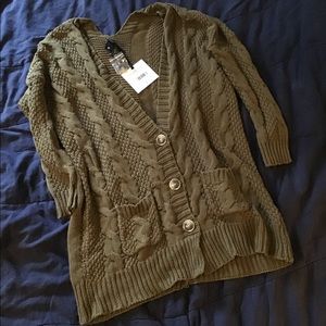 Agnes Dora boyfriend cardigan olive green sweater